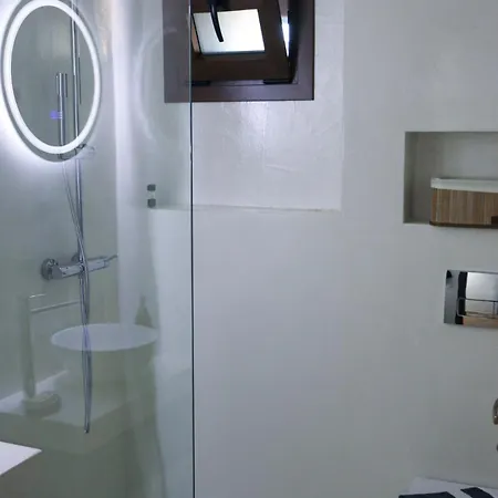 Pari House Апартаменты