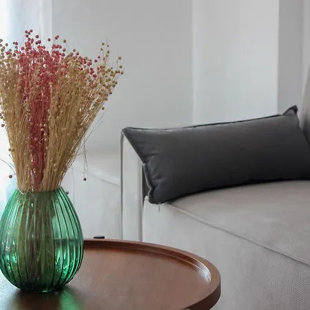 Апартаменты Pari House *